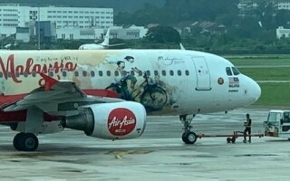 Artist Sues AirAsia for Using His Painting Without Permission